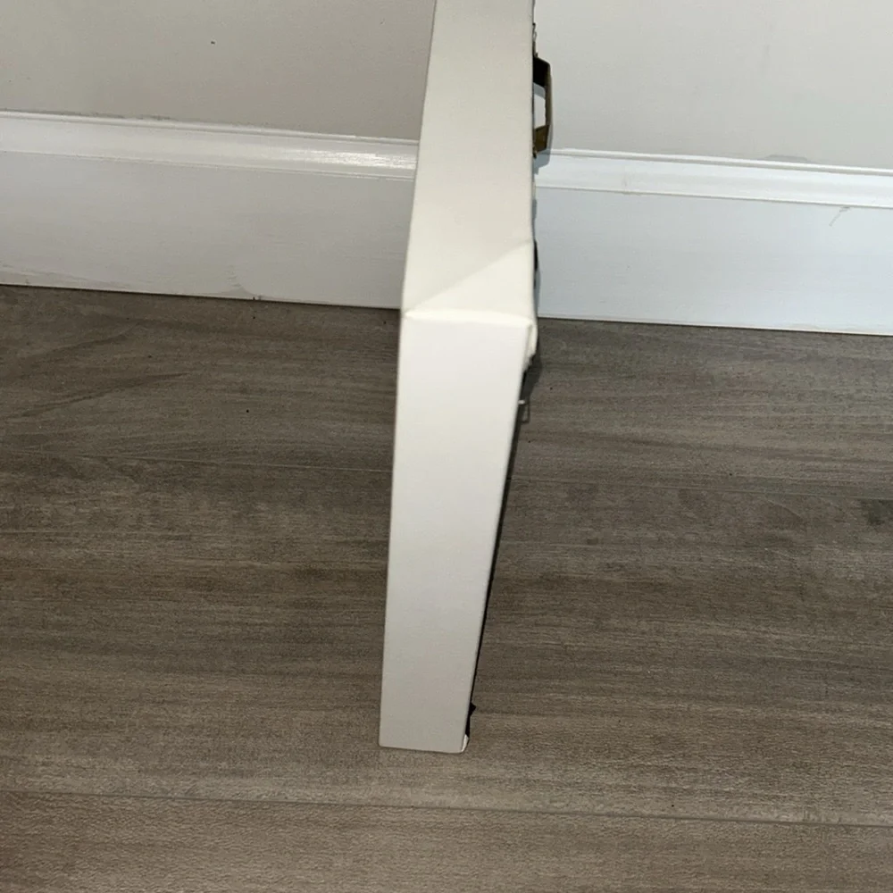 Canvas - Picture 2 of 3